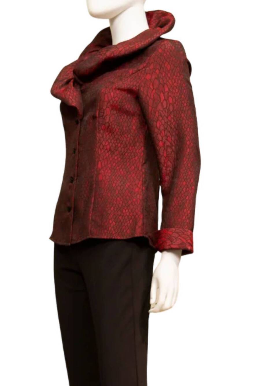 NEW SAMUEL DONG women's woven jacquard blouse in merlot - Picture 2 of 3